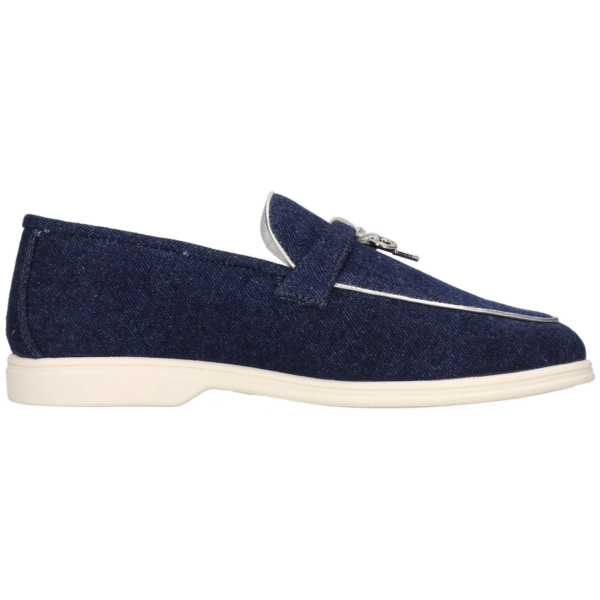 Adley 24 - Image 2
