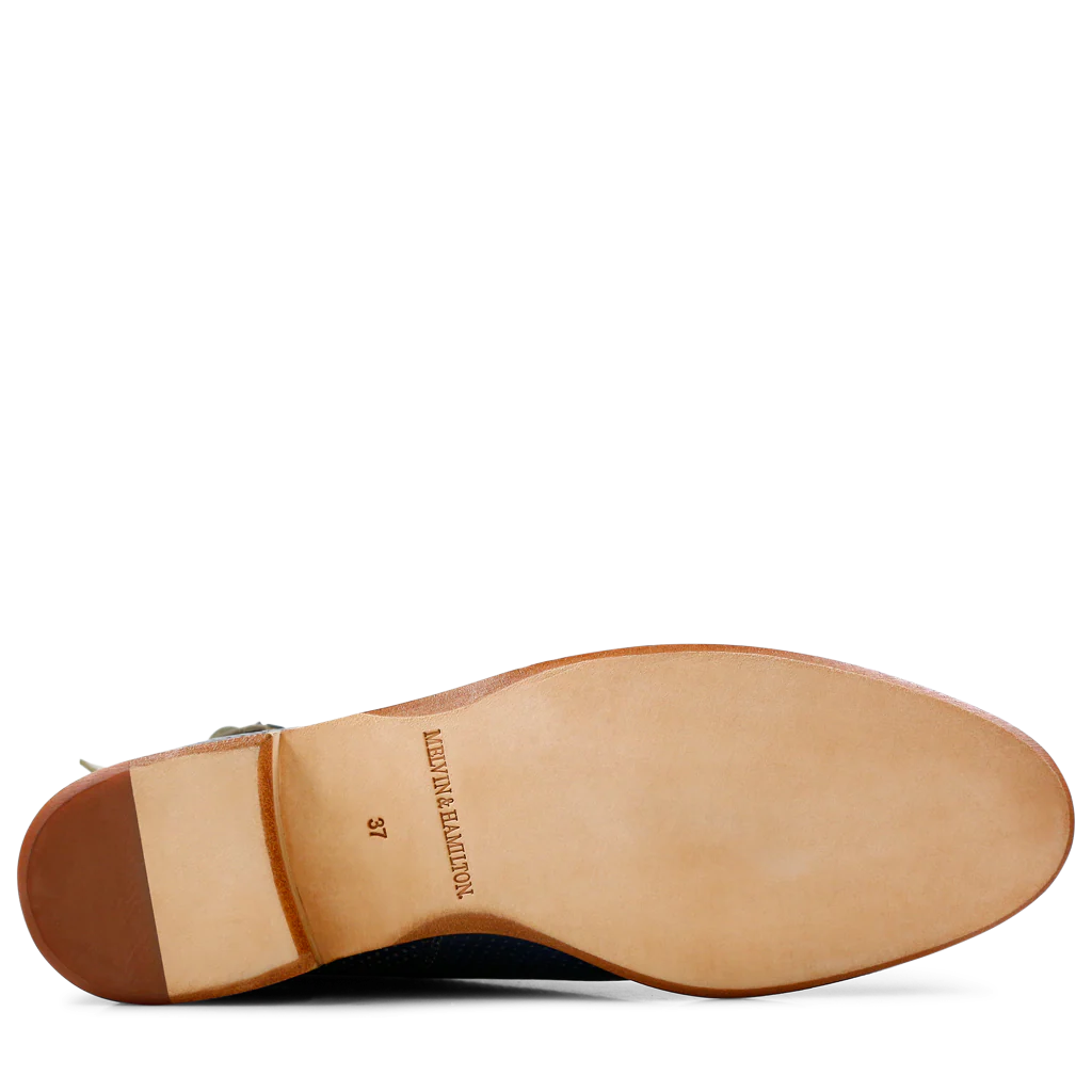Susan 13 - Image 5