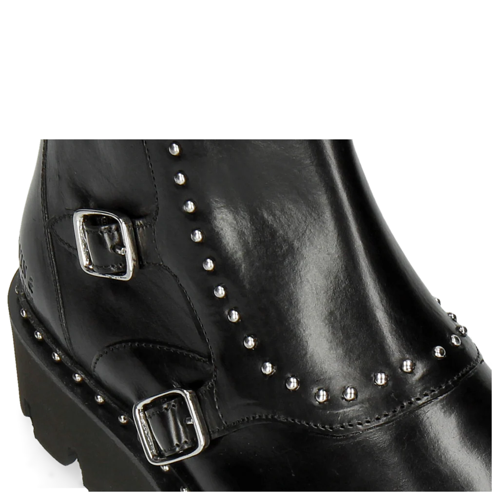 Susan 45 - Image 7